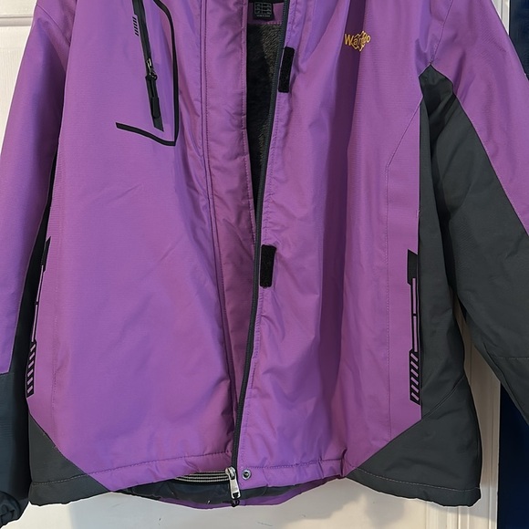 NWOT Women’s Wantdo Lined Purple Poly Waterproof Detachable Hood Ski Jacket - Picture 3 of 11